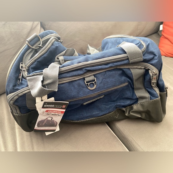 Swiss Tech 24 carry-on travel duffel bag NEW - Picture 4 of 6